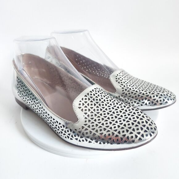 J Crew Loafers Size 6.5 Silver Metallic Slip On Flats Shiny Perforated Leather - Picture 1 of 12